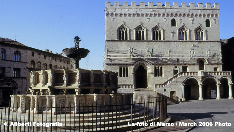 PERUGIA Fontana Maggiore e Palazzo Ducale