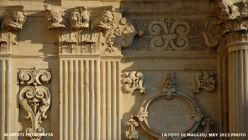 Lecce / Duomo / bassorilievo