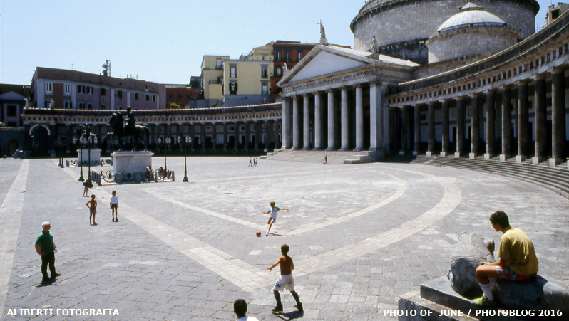 Napoli / Piazza del Plebiscito