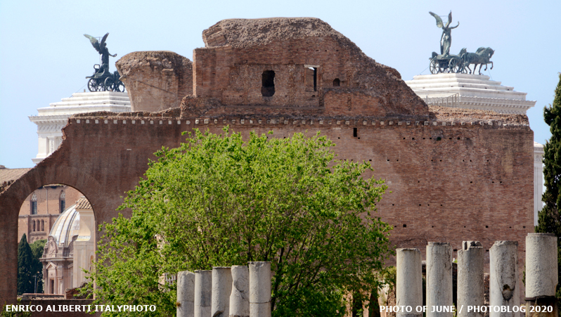 Roma / Stratificazione storica dal Colosseo