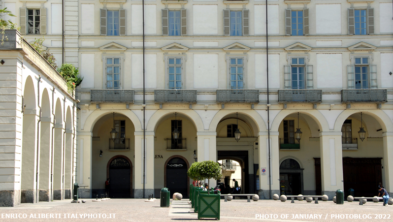  Torino Piazza Vittorio / rilassati nello spazio metafisico  