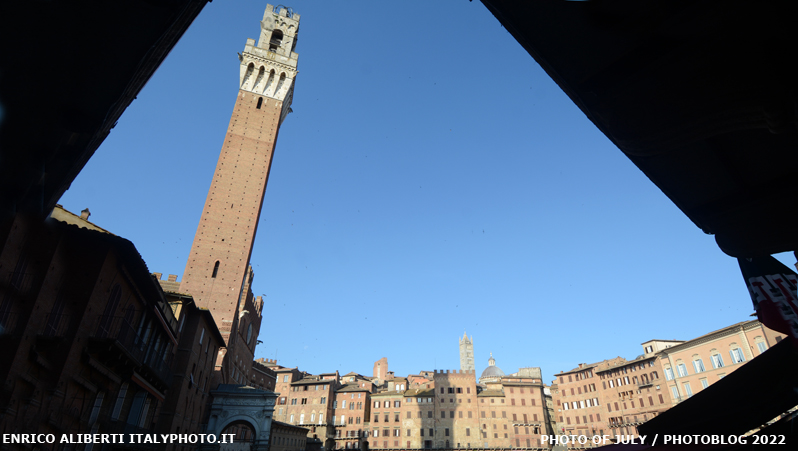 Siena Piazza del Campo / la folle meraviglia