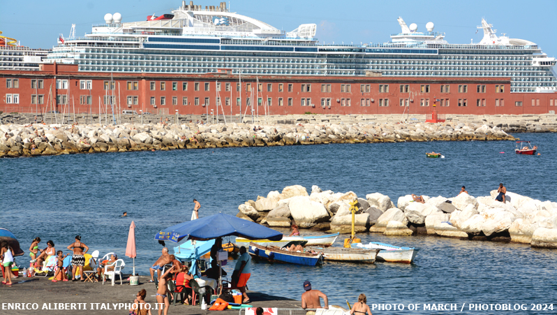 Napoli / vitalit mediterranea
